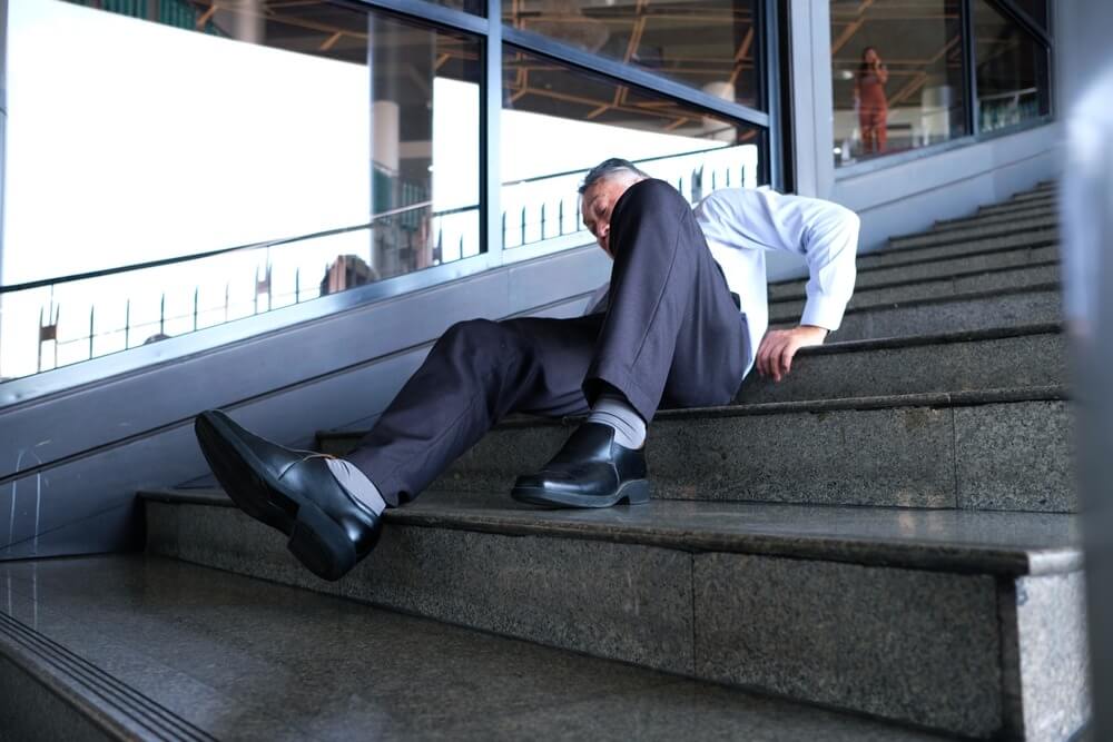 An elder slip in the stairways.